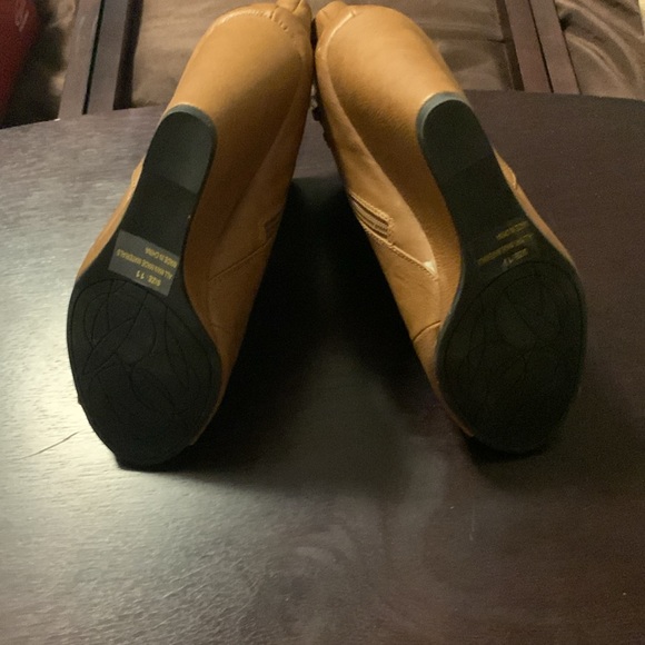 Ashley Stewart Peep Toe Buckle Bootie Carmel/taupe size 11 - Picture 4 of 4